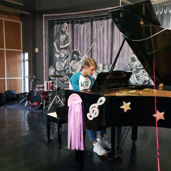 UnderSea_WhatsApp Image 2018-05-07 at 11.04.09(3)